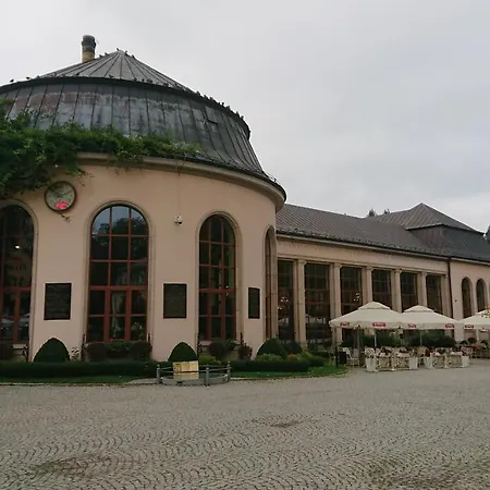 Niezalezny Apartament Emilka W Sercu Uzdrowiska Apartment *